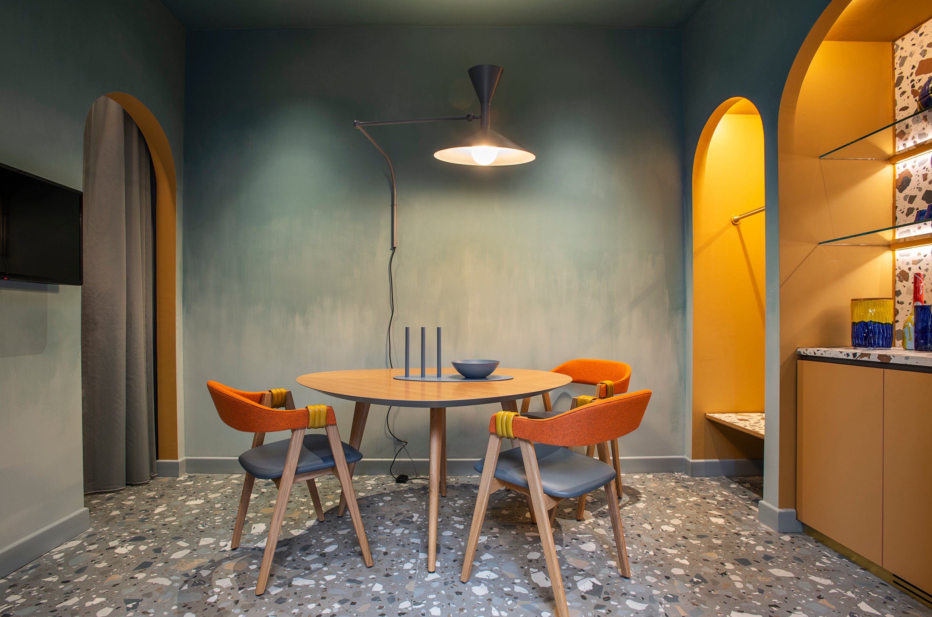 米兰嵌套式酒店 Enterprise Hotel 的时尚黑色设计丨意大利米兰丨Planetaria Hotels-9