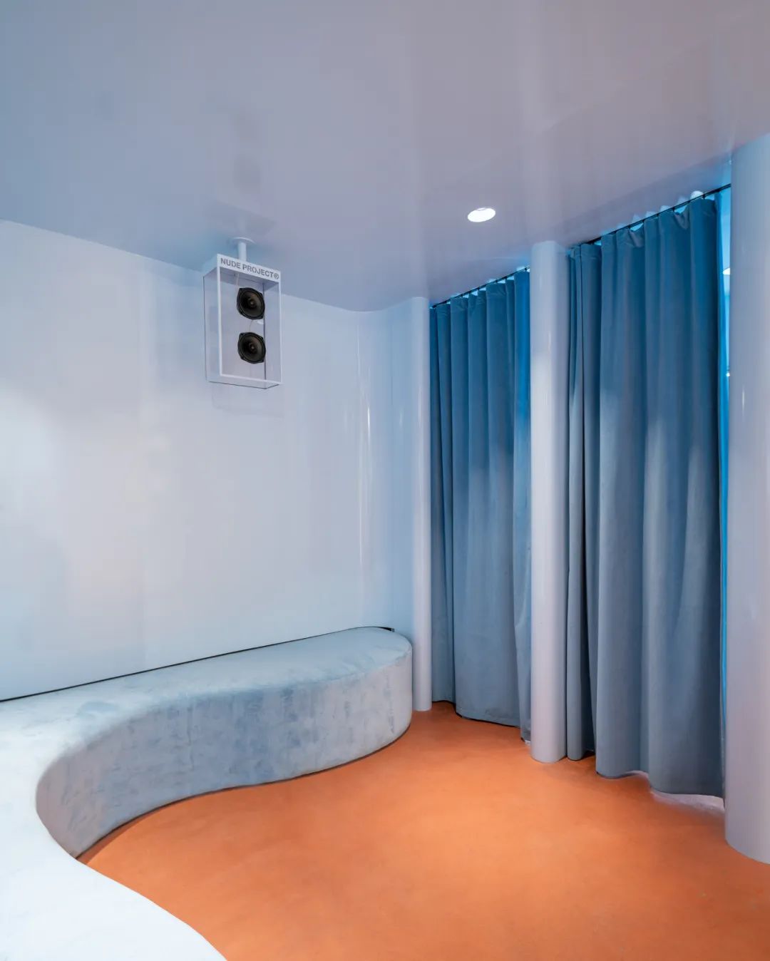 Nude Project 新旗舰店丨葡萄牙里斯本丨阿尔贝托·埃尔蒂尼,玛丽娜·马丁-13