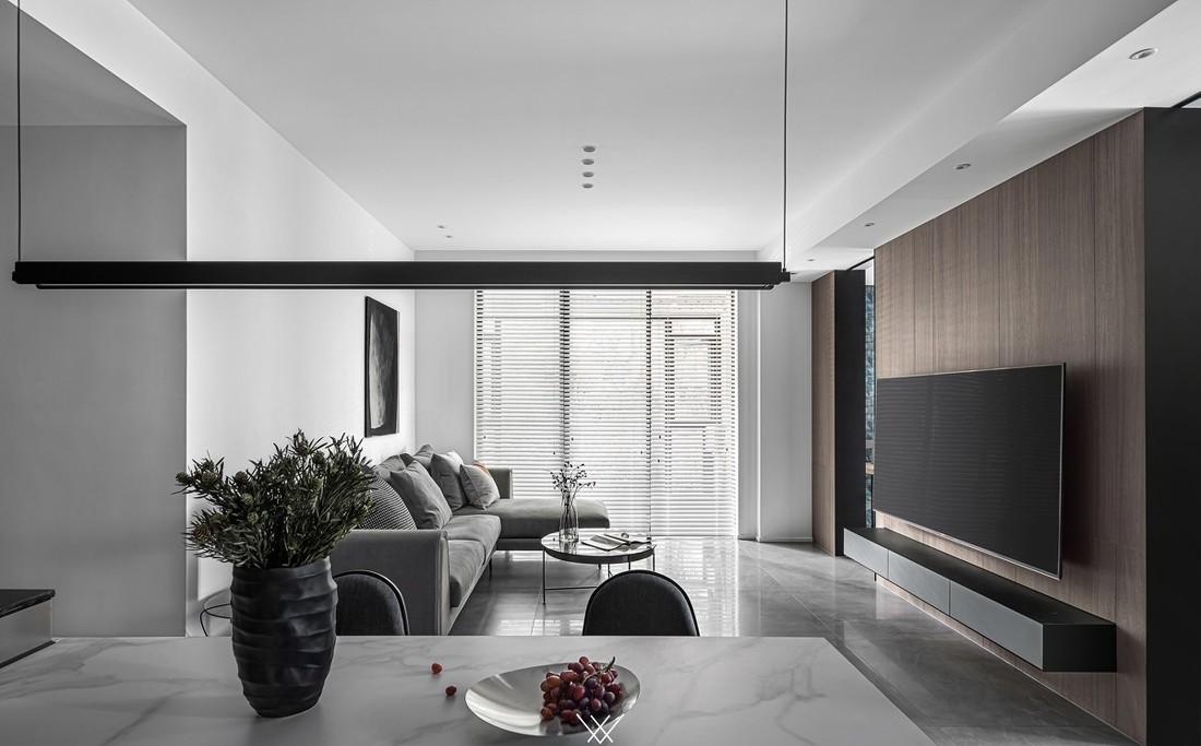 旧房翻新 | 环形落地窗主卧设计，功能与美学的完美融合-15