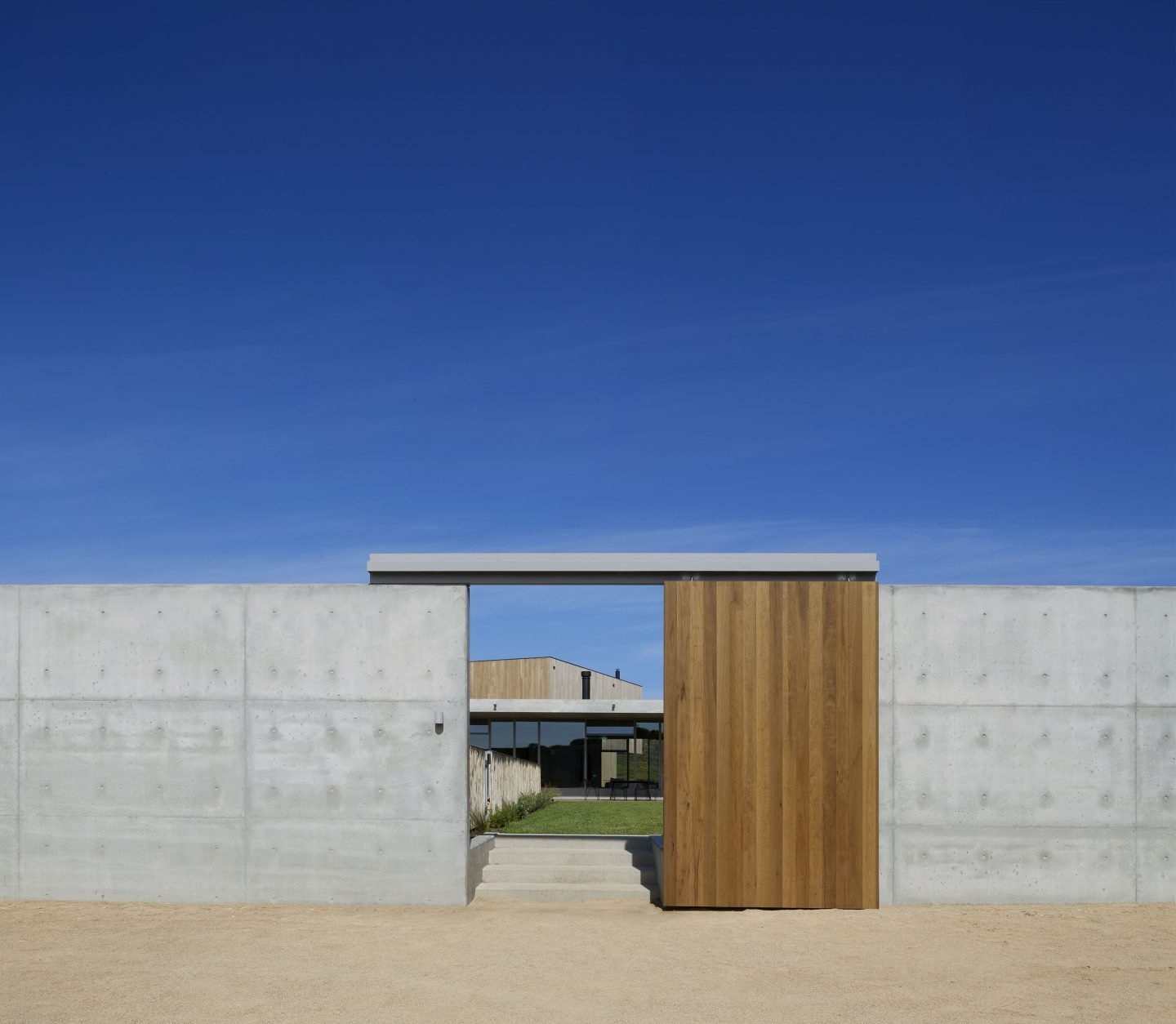 Contrasts And Duality Of Materiality Inform The Design Of House At Prickly Rocks - IGNANT-1