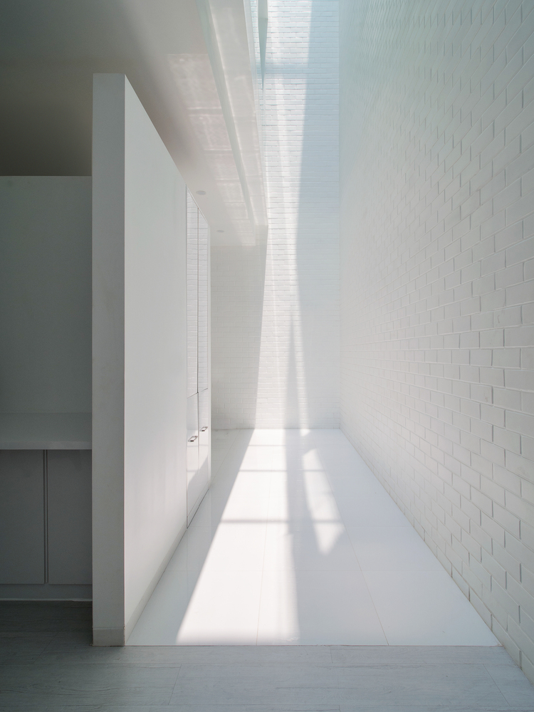 INSADA 设计小组打造的西雅加达 House 13-31