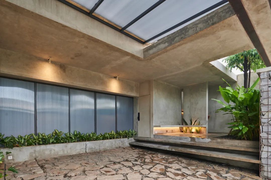 印尼 375㎡野奢豪宅丨TIES Design and Build-45