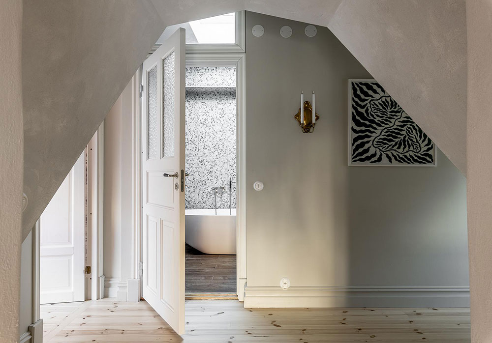 瑞典独特公寓设计，阁楼卧室墙纸亮点-34