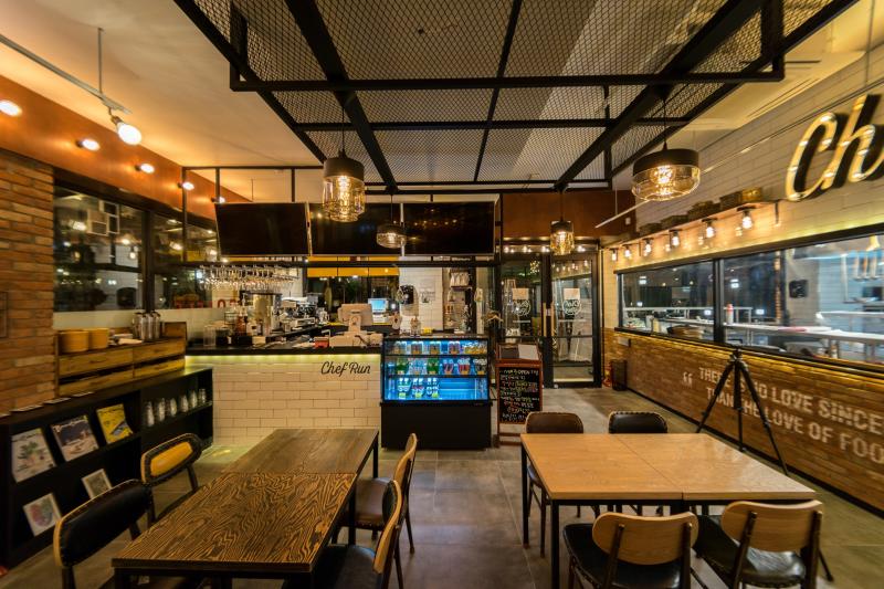 首尔 88 平小户型餐厅 极简工业风设计-5