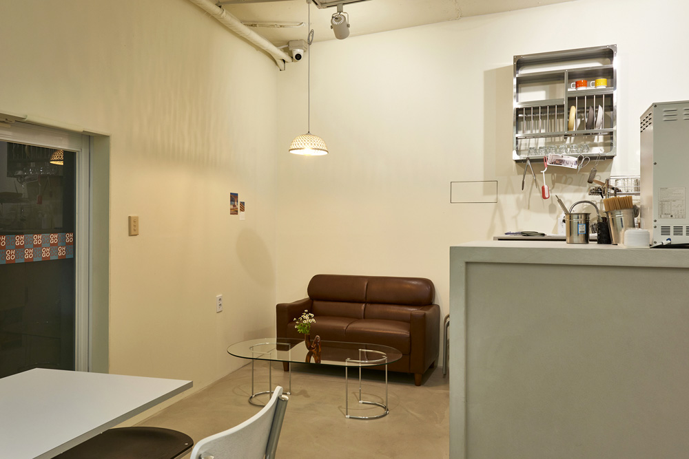 色彩丰富的咖啡厅设计-9