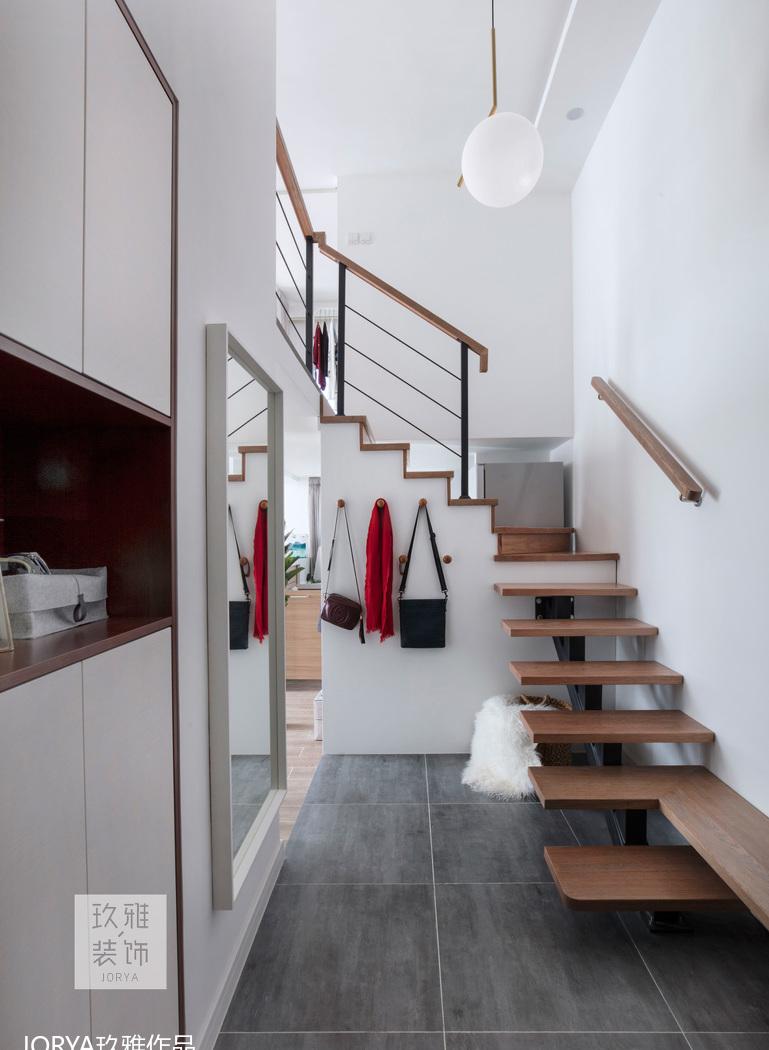 45 平米 loft 空间，打造通透复式生活-11