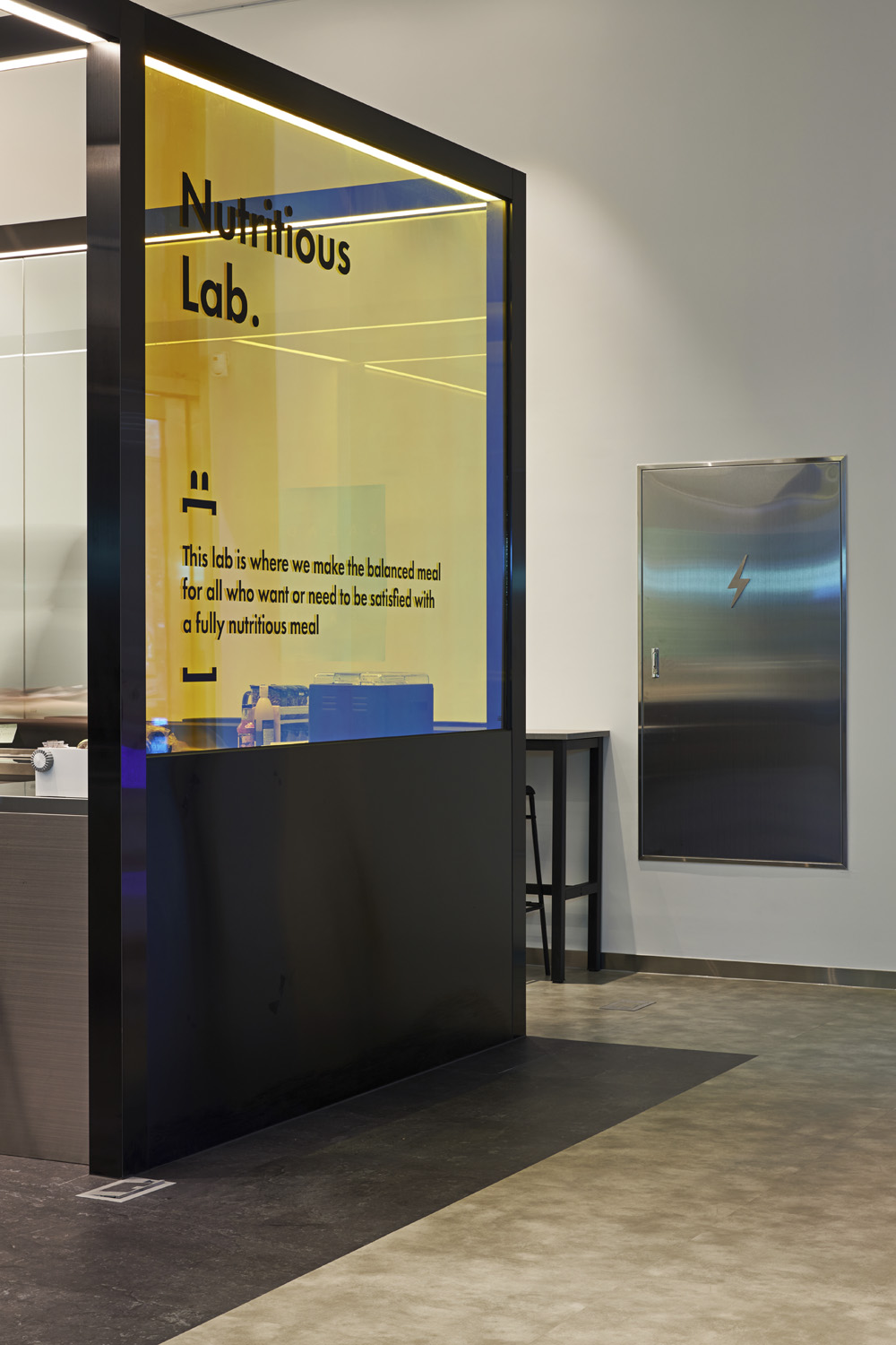 35 平米的感官盛宴 | 特拉巴比特的咖啡厅设计-10