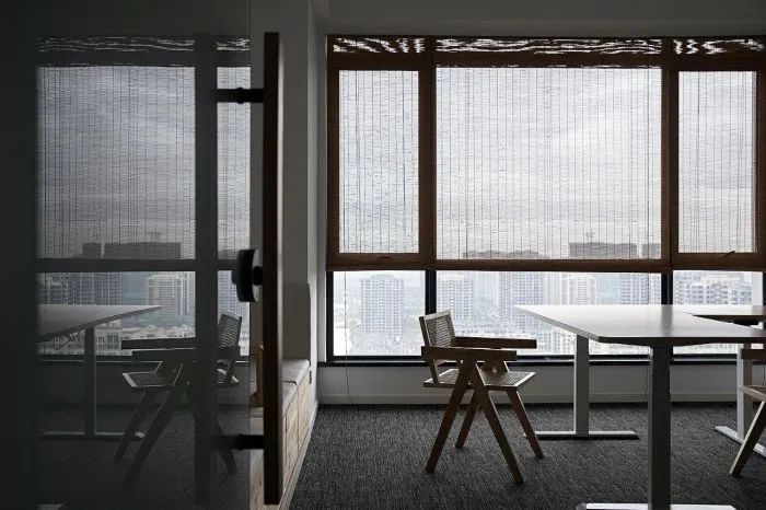 黑白交接的理性与感性 · 律师事务所的现代设计丨陆槛槛空间设计-17