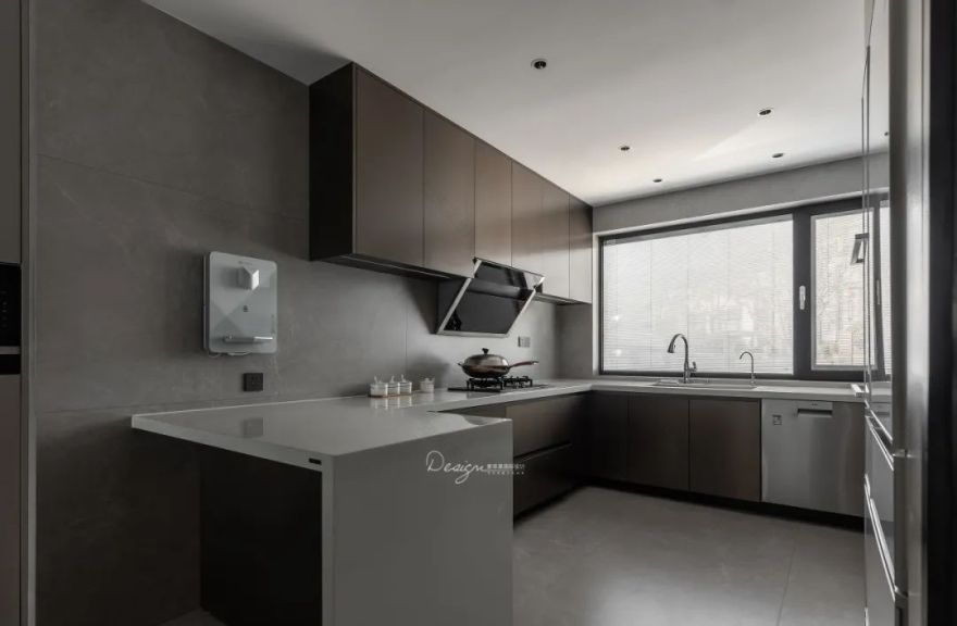 富力湾 300㎡现代简约设计丨张帝,杨闵涵-38