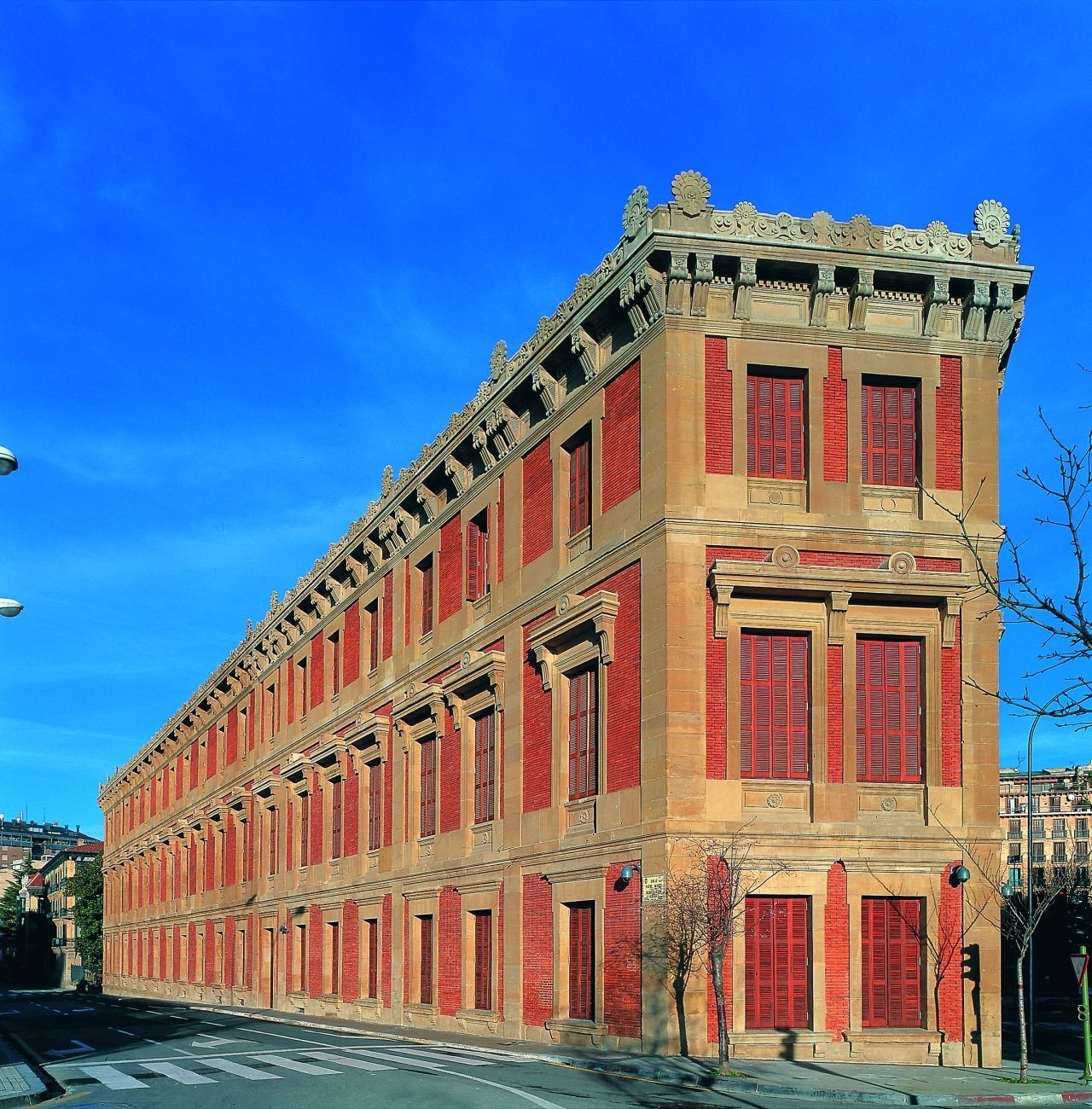 西班牙纳瓦拉地区农村住宅改造设计-8