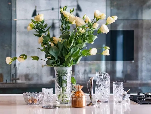 软装陈设如此精彩的基辅公寓-10