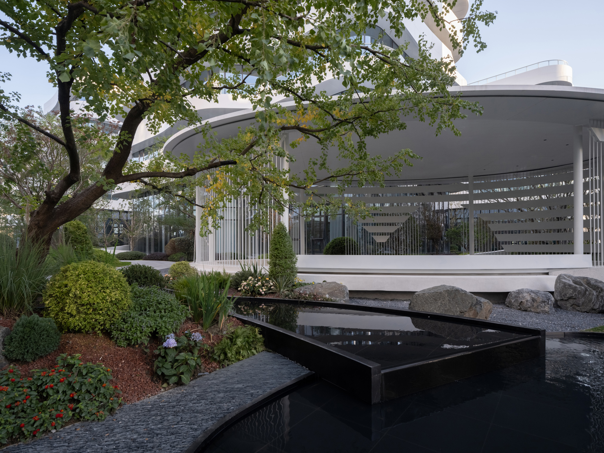 MAX科技园（杭州·钱塘）丨中国杭州丨北京方境景观建筑设计有限公司-4