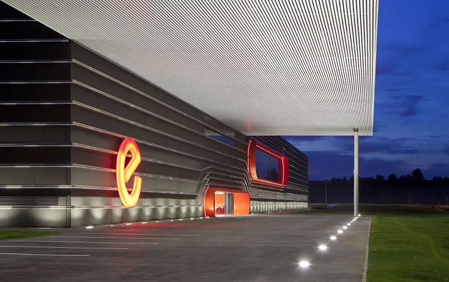 赛车设计中心丨西班牙丨IDOM-9