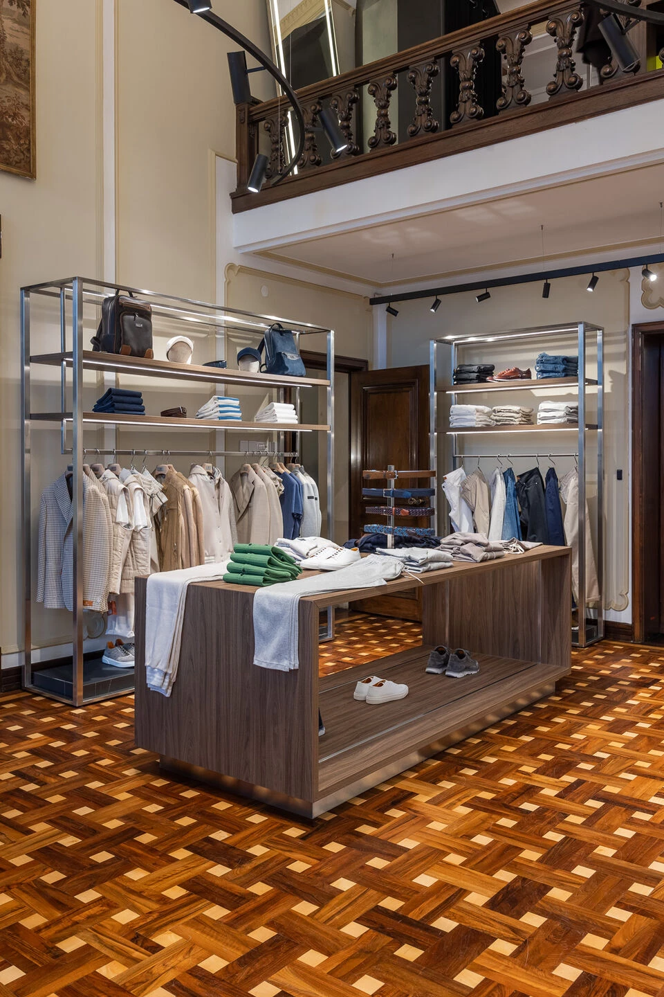 FLORENTINO DELURE 布加勒斯特展厅丨罗马尼亚布加勒斯特丨AB+Partners-11