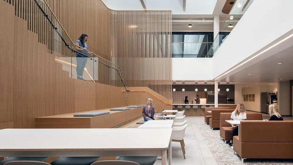 Pacific Source 超大办公场所丨美国斯普林菲尔德丨GBD Architects-25