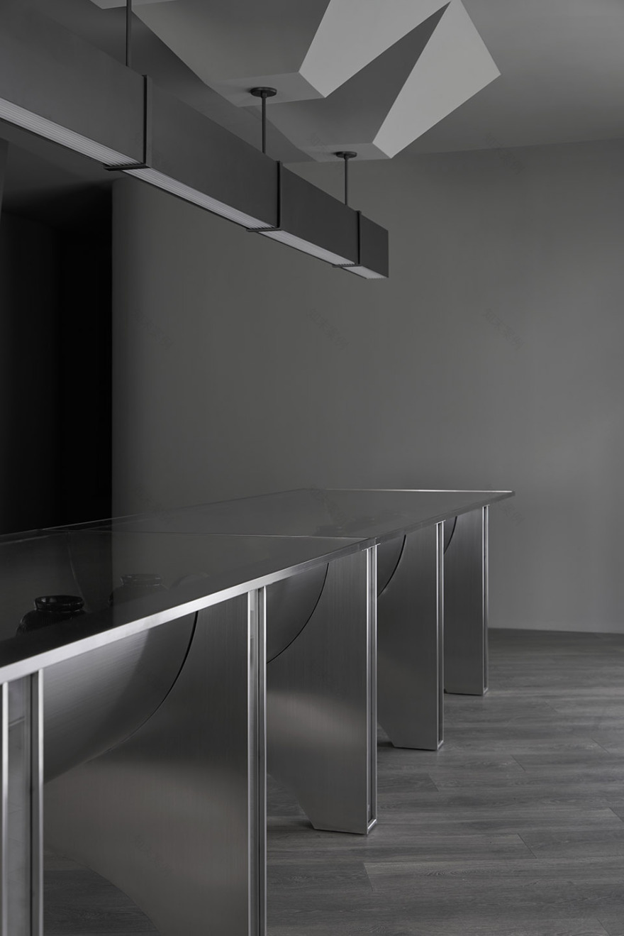 国立酒业办公会客厅丨中国杭州丨泛域设计-112