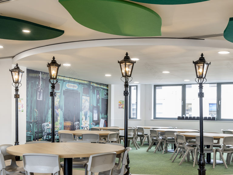 Lycée Français Charles de Gaulle Junior Dining Space - Envoplan-15
