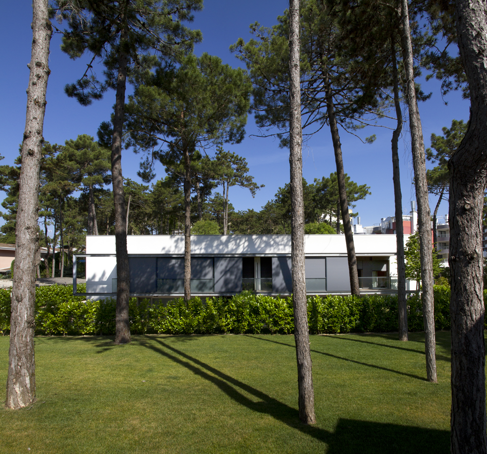 林间海景度假屋，诠释 20 世纪 60 年代至 70 年代建筑风格-13