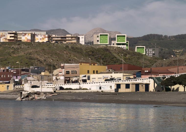 西班牙 317 社会住房 | 梯田式布局与可持续设计的融合-18