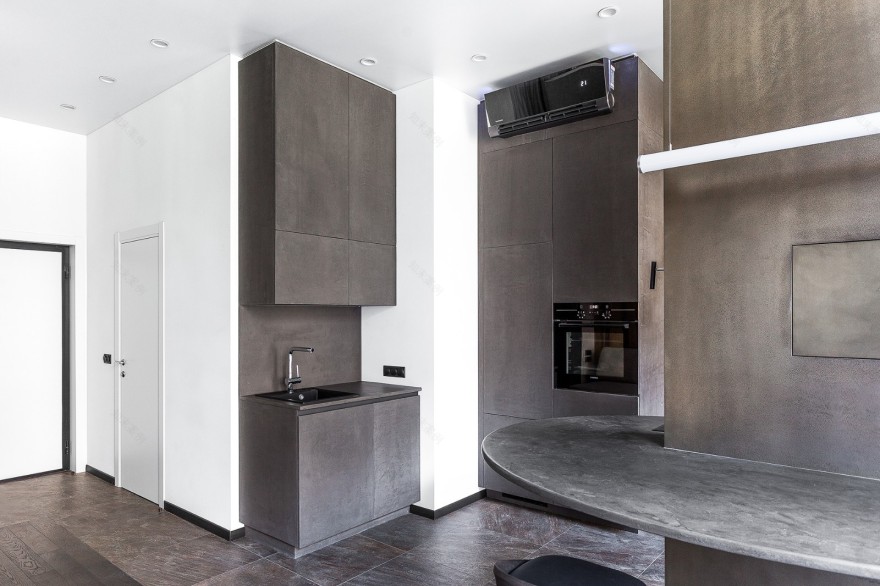 莫斯科原色系硬派风格住宅设计-2