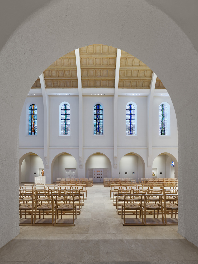 德国 St Fidelis 教堂 | 喧嚣中的宁静空间-40