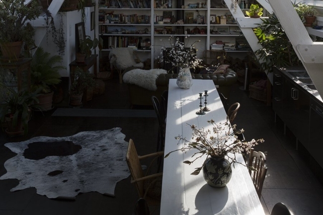 由阁楼改造成的玻璃屋式阁楼-7