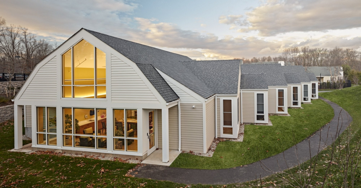 百年橡树下的温馨记忆护理社区-13