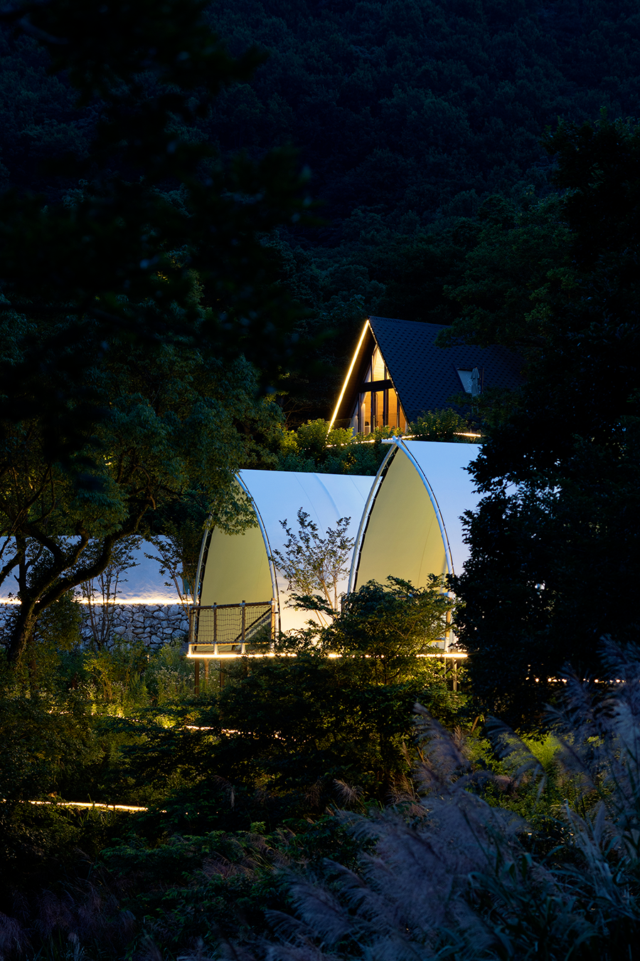 上海金湘隆丨中国上海丨直岩建筑设计-113