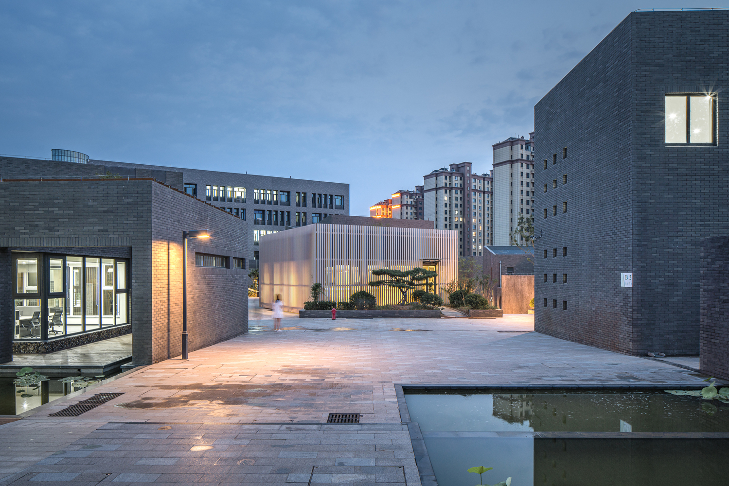 山东青年政治学院科研创新区-29