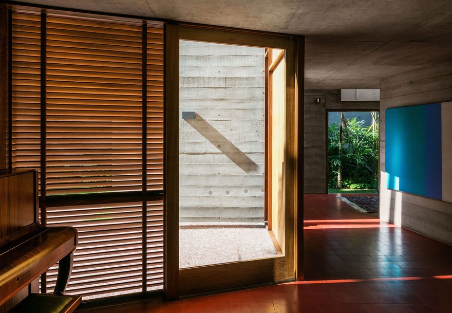 巴西圣保罗“野蛮人”混凝土住宅,树梢泳池景色迷人-12