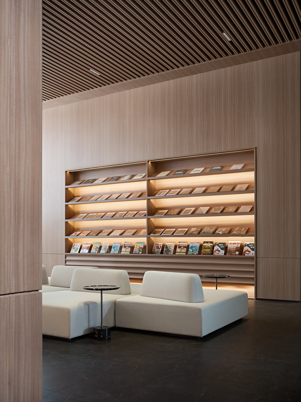 深圳宝安珺悦名都售楼中心,样板间,架空层丨中国深圳丨段志,梁世荣,游洁,黄昭程,卢渝-95