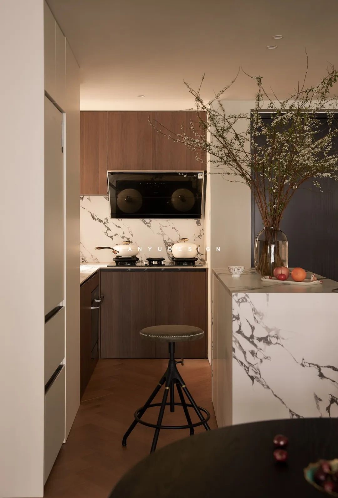 不要客厅,要“复古咖啡馆”!82㎡藏着家庭社交密码丨中国深圳丨深圳涵瑜室内设计-21