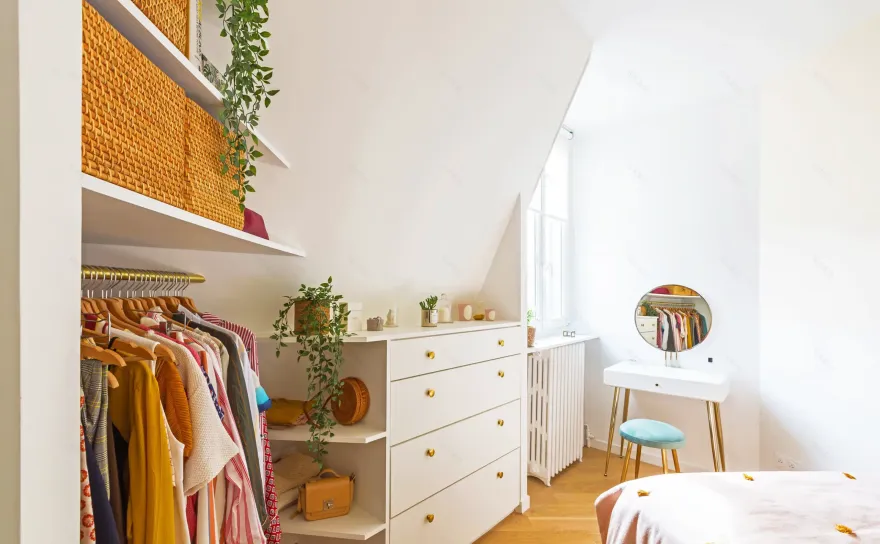 巴黎 30m2 多彩小户型公寓设计-17