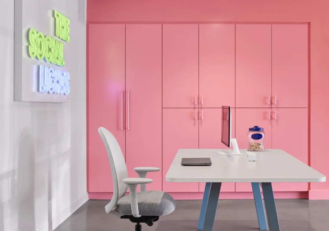 社交媒体The Social Lights办公室丨美国丨Studio BV-16
