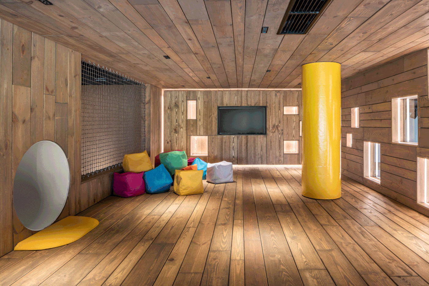 MOVA 啤酒空间丨乌克兰丨balbek bureau-101