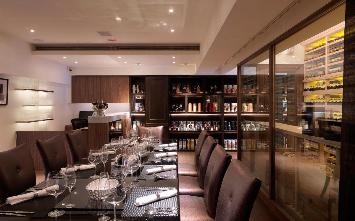 英式古典酒窖品酩空间设计-40