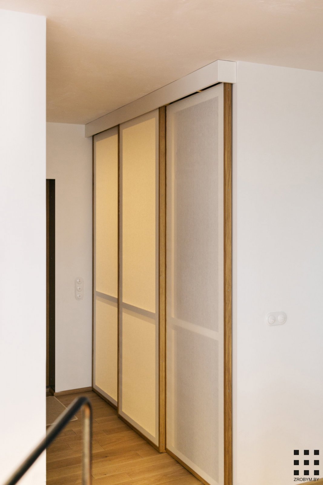 粉红与木，白俄罗斯46㎡单身公寓  Zrobym architects-24