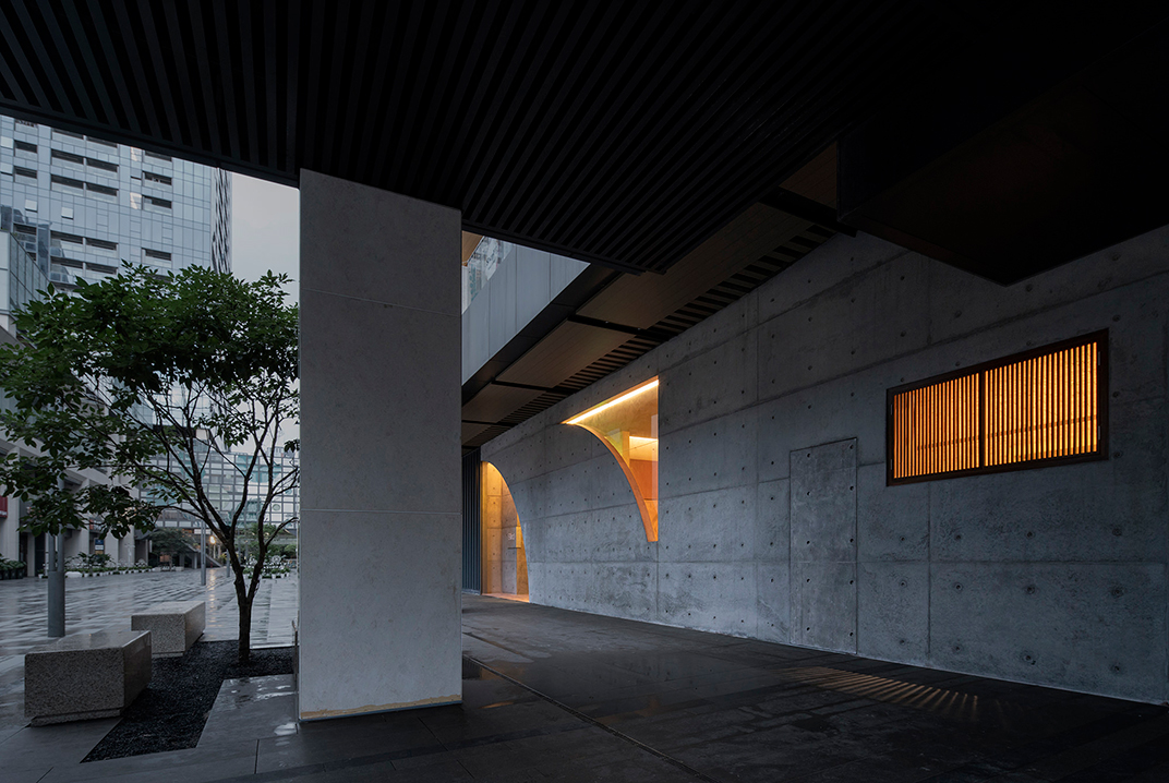 漏斗状砖柱的烧鸡餐厅，深圳  Designed by | BIGER俱乐部设计 - 酒吧餐厅 - 餐厅LOGO-VI空间设计-全球餐饮研究所-12