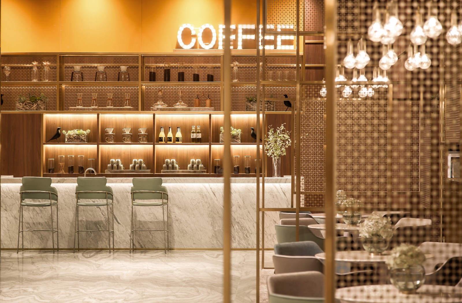 城市咖啡的抒情品质——卓越蔚蓝郡销售中心  于强室内设计师事务所-7