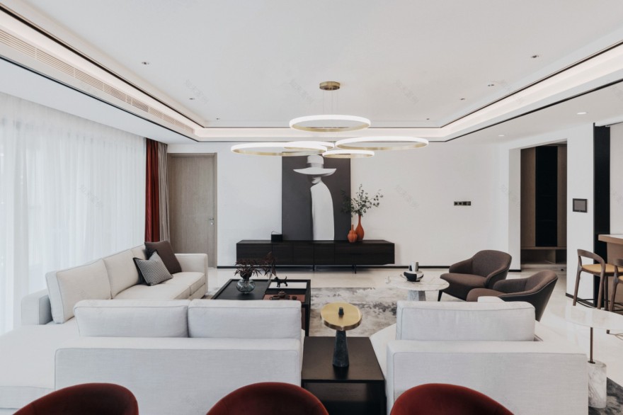 深圳 380㎡现代别墅 | 简约优雅,红调添彩-2