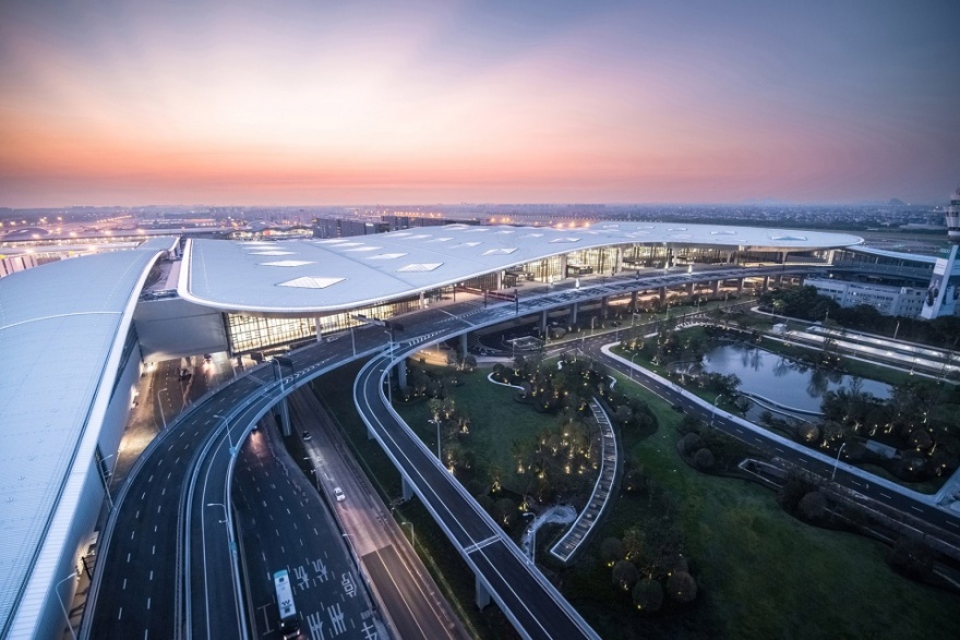杭州萧山国际机场 T4 航站楼 | 莲下泛舟,桂雨飘香-8