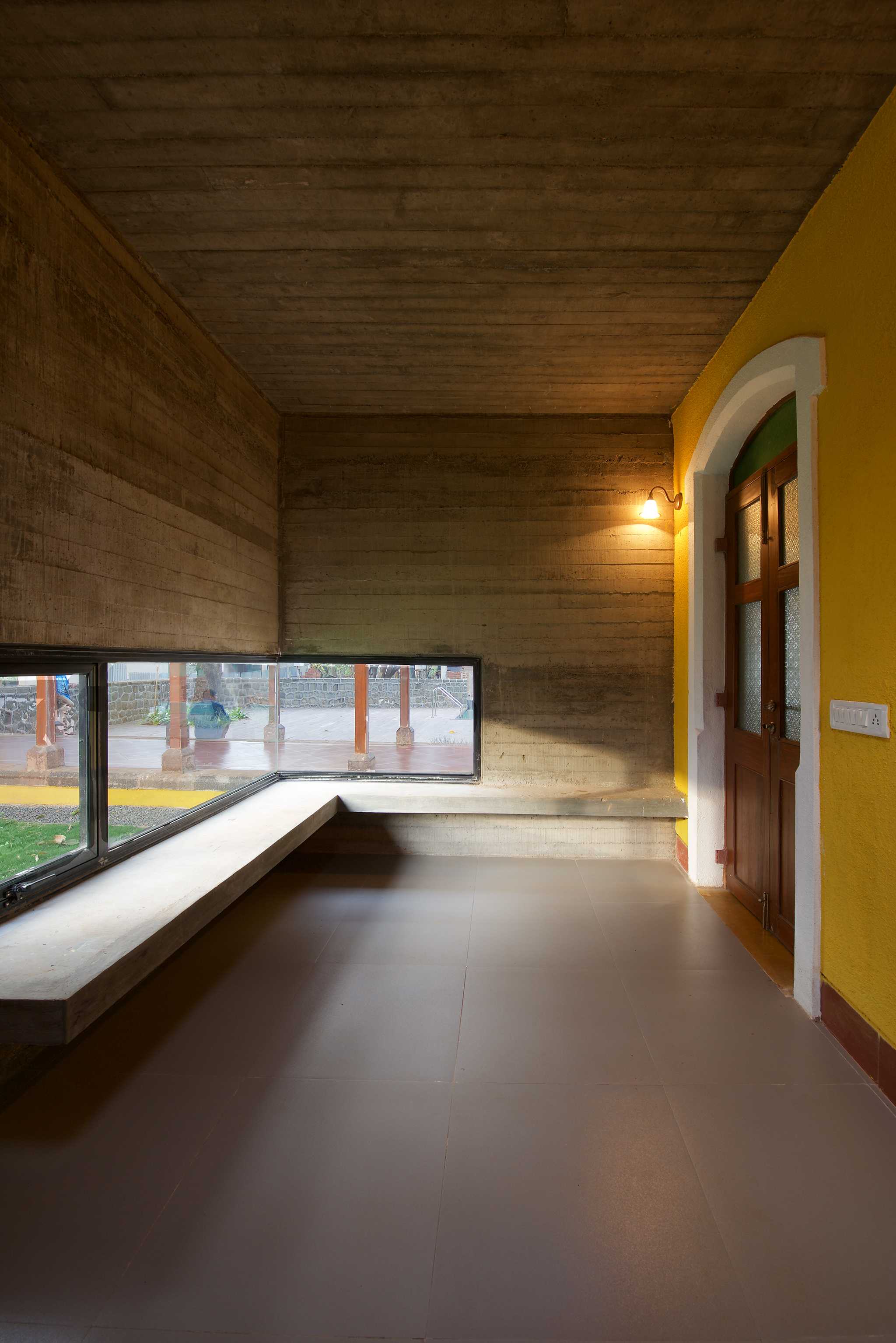 印度 The Verandah Clubhouse 会所设计-11