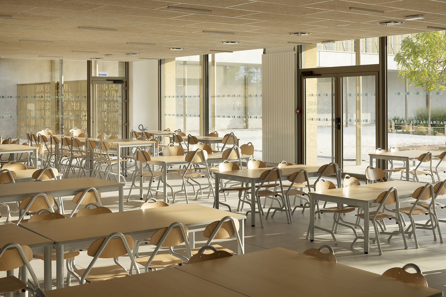 雅克·希拉克学校与体育馆-10