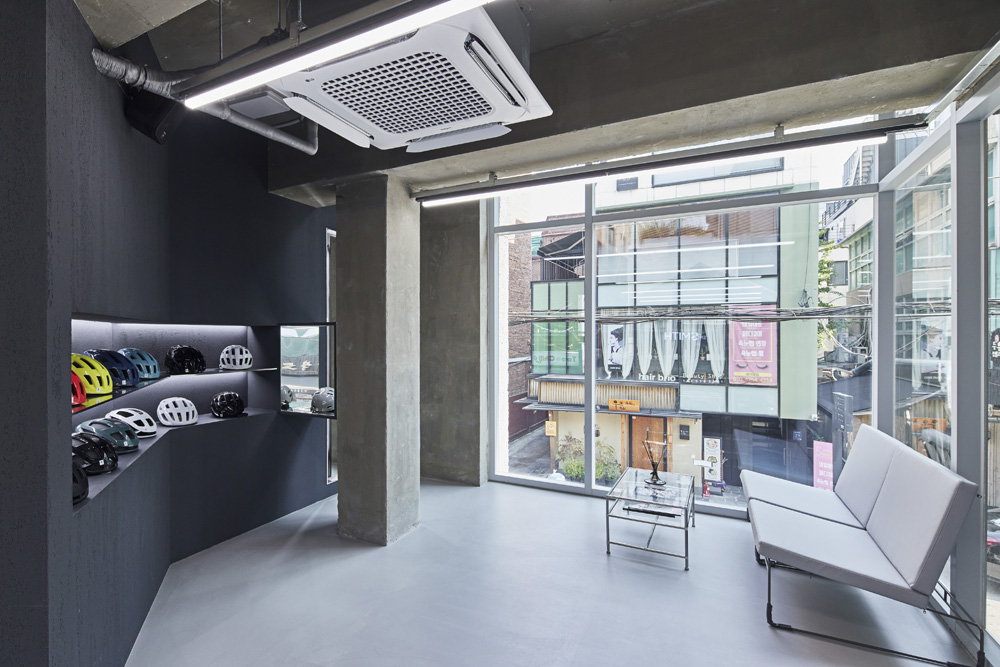 高级运动服装店设计，打造现代与传统的完美融合-14