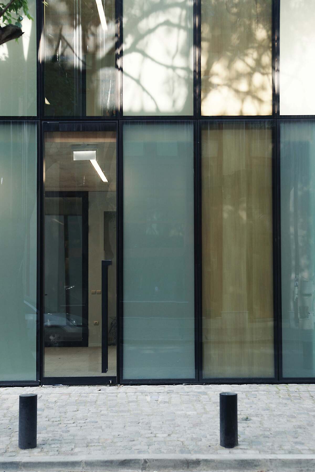 古老“希腊街区”的现代办公楼丨MMXX建筑事务所-27