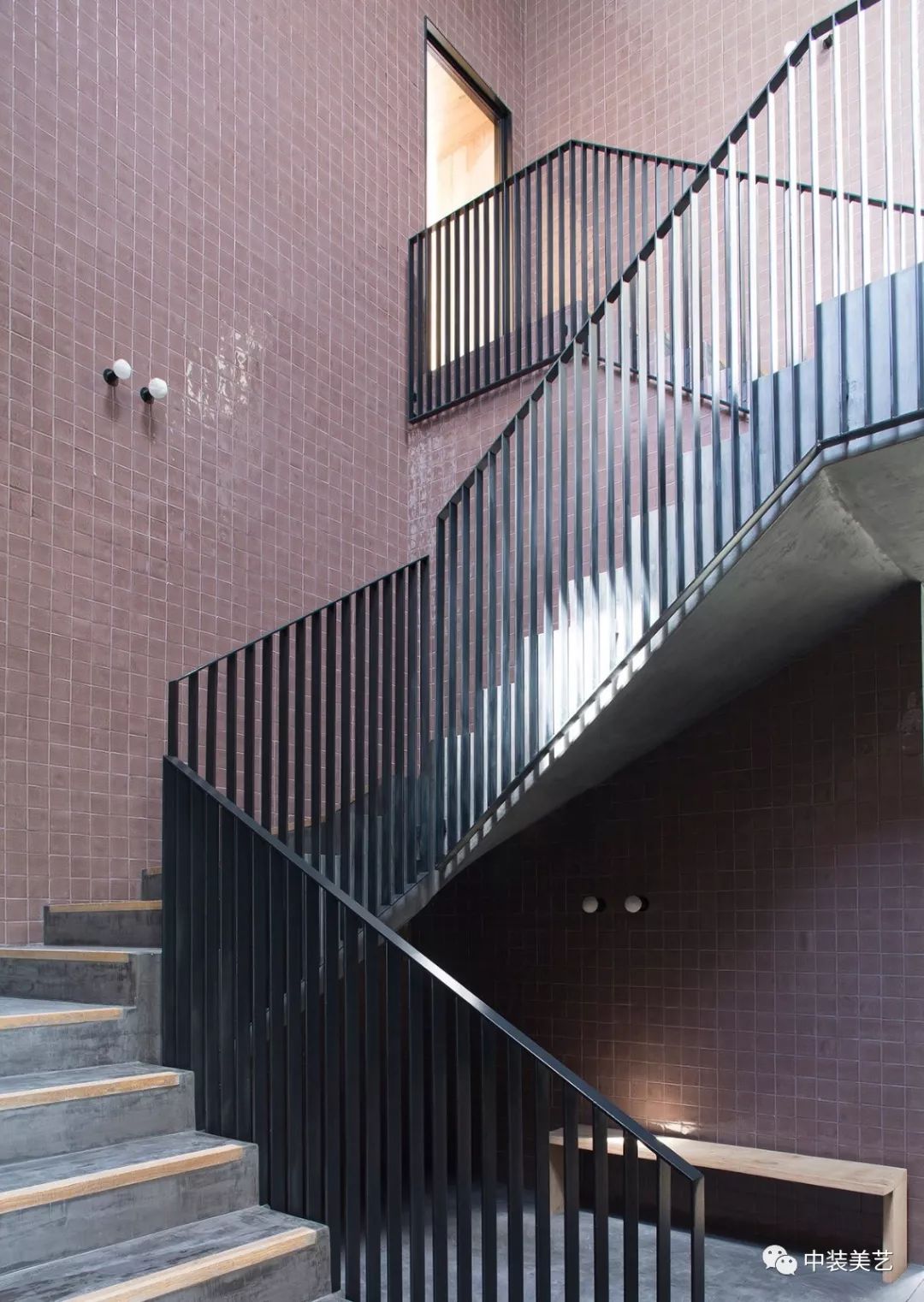 Color/跟着大师学软装-200年的葡萄酒厂改造酒店-26