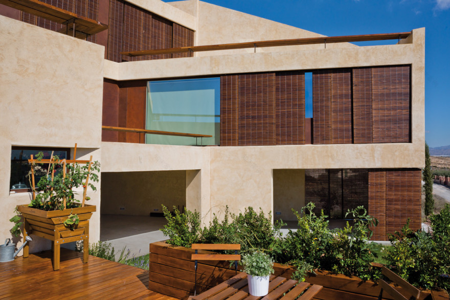 吉姆内斯·甘加公司-18