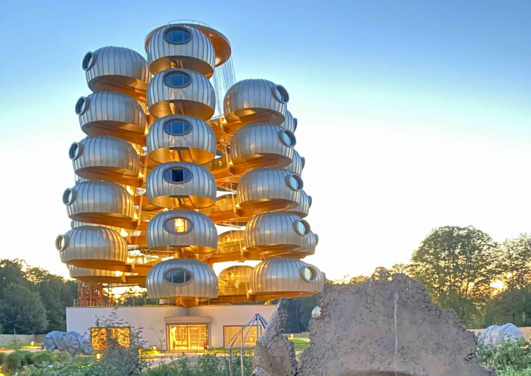 法国树状酒店「Château des Pères Hôtel Essenciel」——亲近自然的创新设计-16