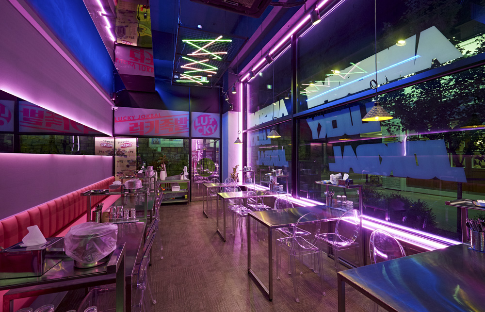 明亮的 12 平米小空间 | 设计师巧妙运用照明打造舒适氛围-10