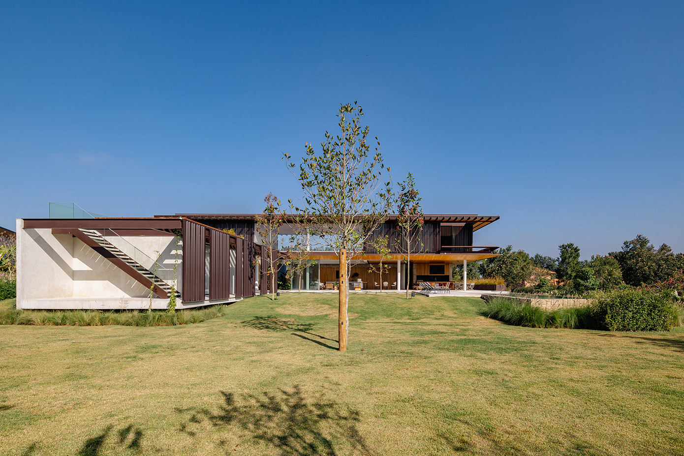 挑空别墅丨巴西圣保罗丨Padovani Arquitetos-8